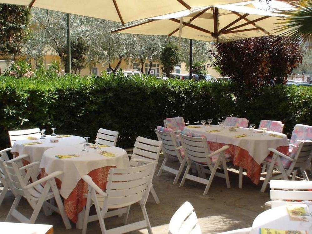 Gallia Club Hotel Cesenatico Exterior photo