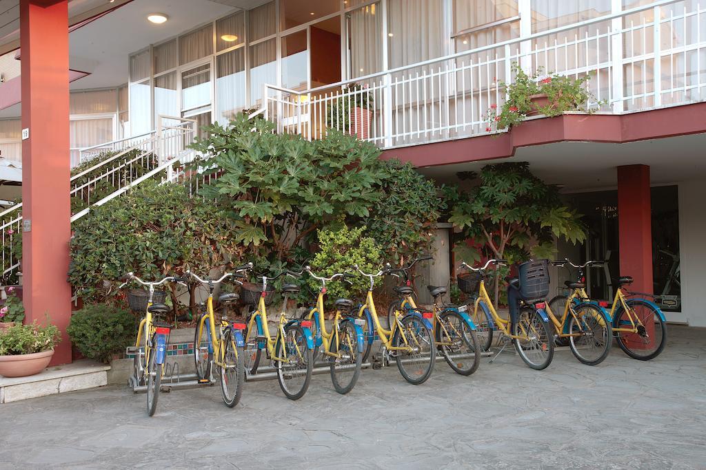 Gallia Club Hotel Cesenatico Exterior photo