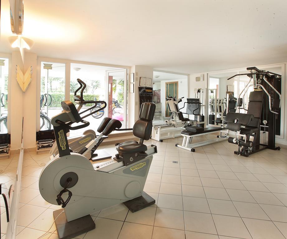 Gallia Club Hotel Cesenatico Exterior photo